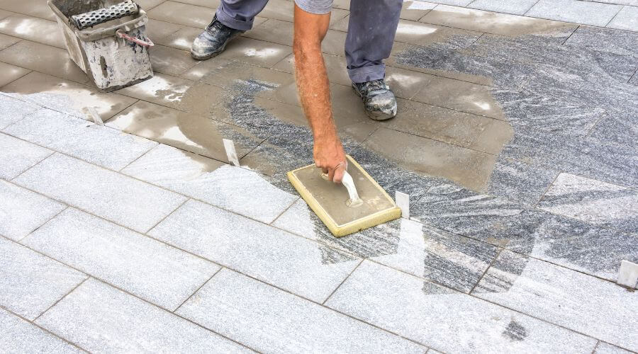 Professional Flat Roofing Installation in Dayhoit, KY